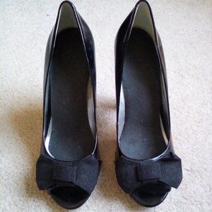 Jessica Simpson black heels 7 1/2